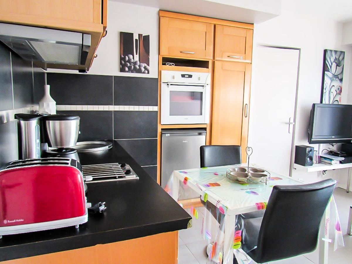 Cabourg, Cosy Appartement Avec Balcon + Parking Prive Exteriör bild